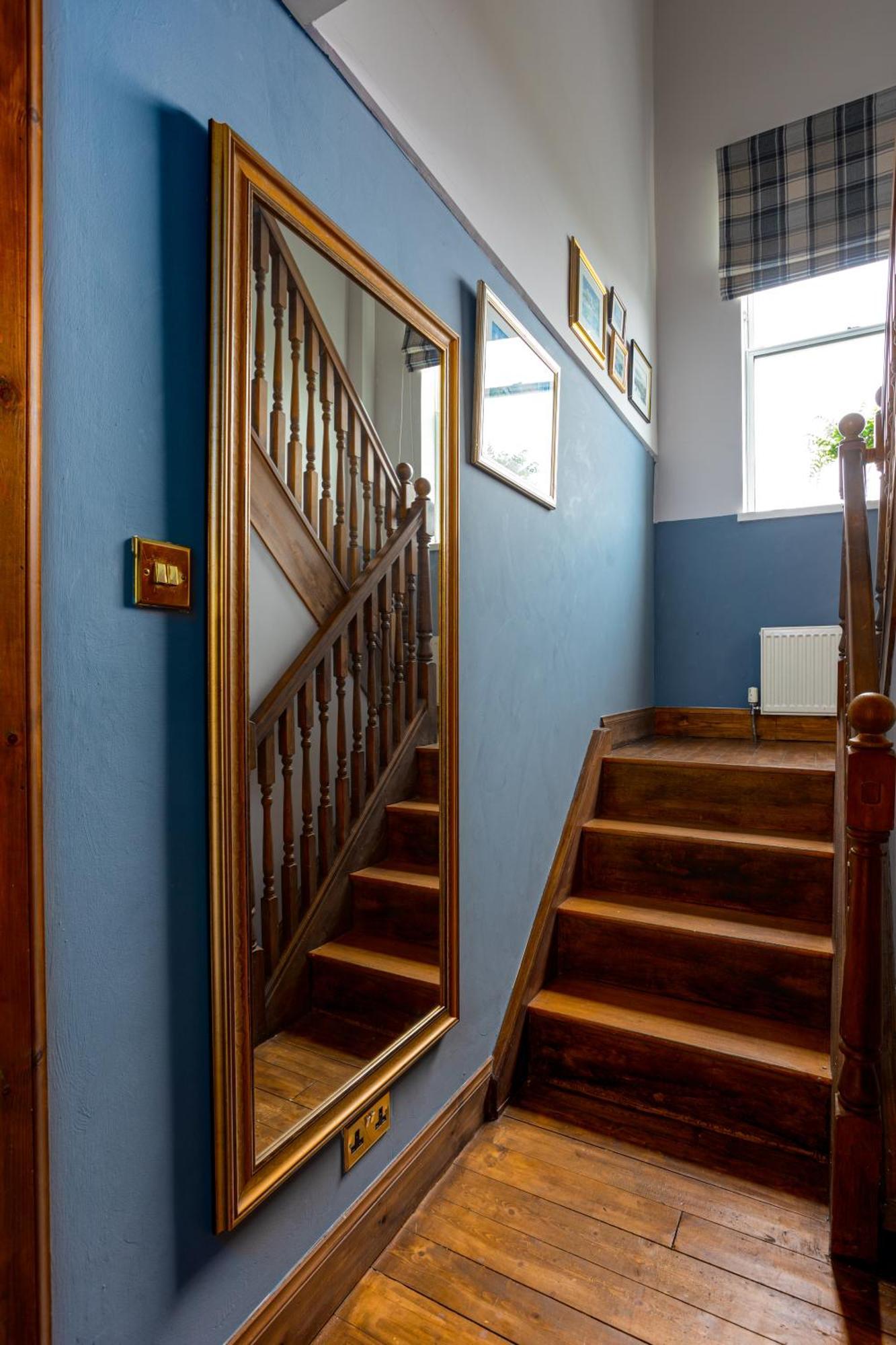 Blackfriars Residence - Beautiful Home エディンバラ エクステリア 写真