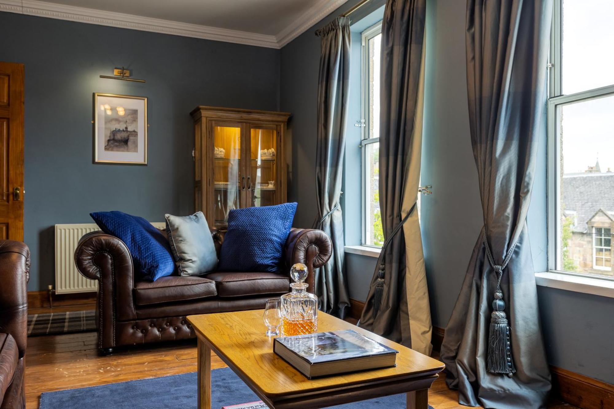 Blackfriars Residence - Beautiful Home エディンバラ エクステリア 写真