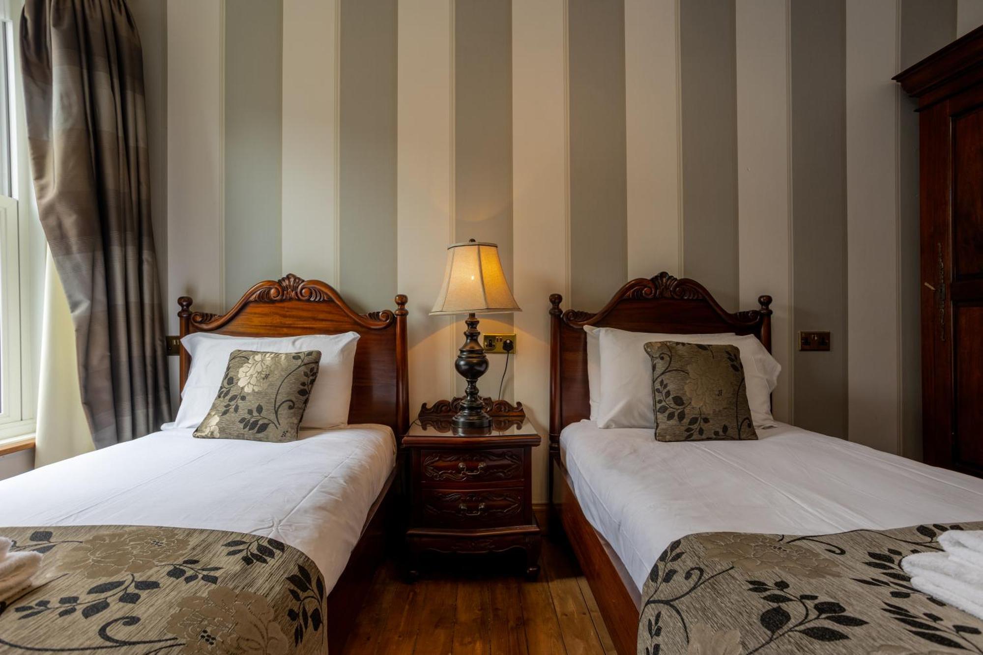 Blackfriars Residence - Beautiful Home エディンバラ エクステリア 写真